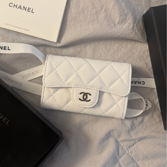 CHANEL CAVIAR QUILTED CARD HOLDER WHITE NWT - Picture 1 of 6